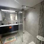 Casa Vecchia Di Olmuccio 圣塔露西港口